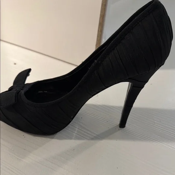 Black Peep-Toe Heels - Picture 9 of 9